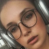 Ніка Кіберслут Оголені