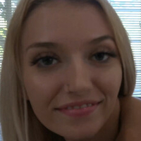 Нікі Сноу Оголені