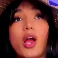 ніккі бела Оголені