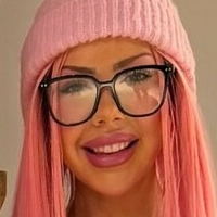 Ніна Брідні Оголені