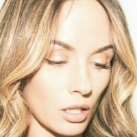 Нованеонлайв Оголені