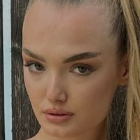 Оля Міро Оголені