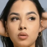 Оттили Брукінс Оголені