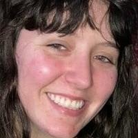 Поу Галерт Оголені