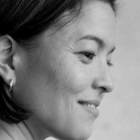 Пайпер Курда Оголені