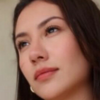 Реал Джессіка Естефанія Оголені