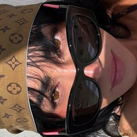 Рейлі Лемб Оголені