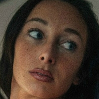 Роня Мадлен Оголені