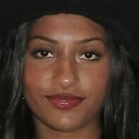 Санах Гупта Оголені