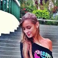 Сара Габріела Оголені