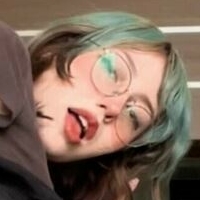 Саражулі Оголені