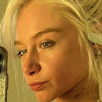 Скарлет Хемптон Оголені