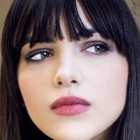 Селене Карамадза Оголені