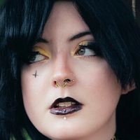 Сліпіестбанні Оголені