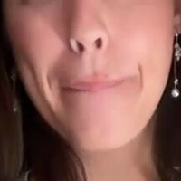 соціаллісієнна Оголені