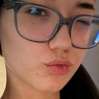 Софія Гомес Оголені