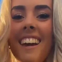 Софія Р Оголені