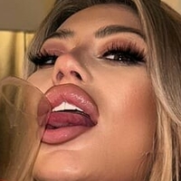 Софі Далзелл Оголені