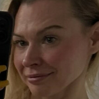 Sqauts_and_pizza Оголені