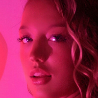 старгіркелс Оголені