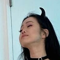 Стефані Су Оголені