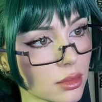 Таббі Кет Оголені