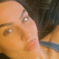 Тейлор Борн Оголені