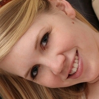 Тейлор Тру Оголені