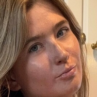 Кортні Некстдор Оголені