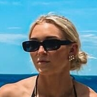 Тіанна Скелтон Оголені