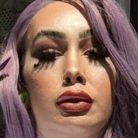 Тіффані Белла Оголені