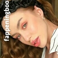 т.меган Оголені