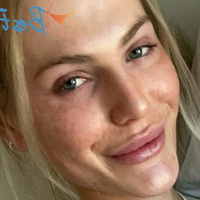 Тайлер Лорен Оголені