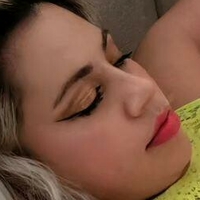 Ванесса Валес Оголені