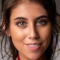 Вайолет Саммер Оголені