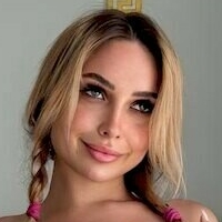 xfreakynikki Оголені