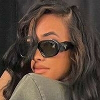 Ізабель Капітюль Оголені