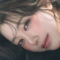 юнійюнинг Оголені