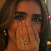 Зояурхaн Оголені